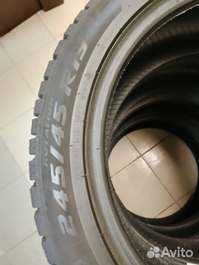 Pirelli Ice Zero 245/45 R19 102T