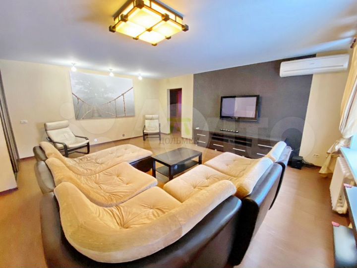 3-к. квартира, 95 м², 1/10 эт.