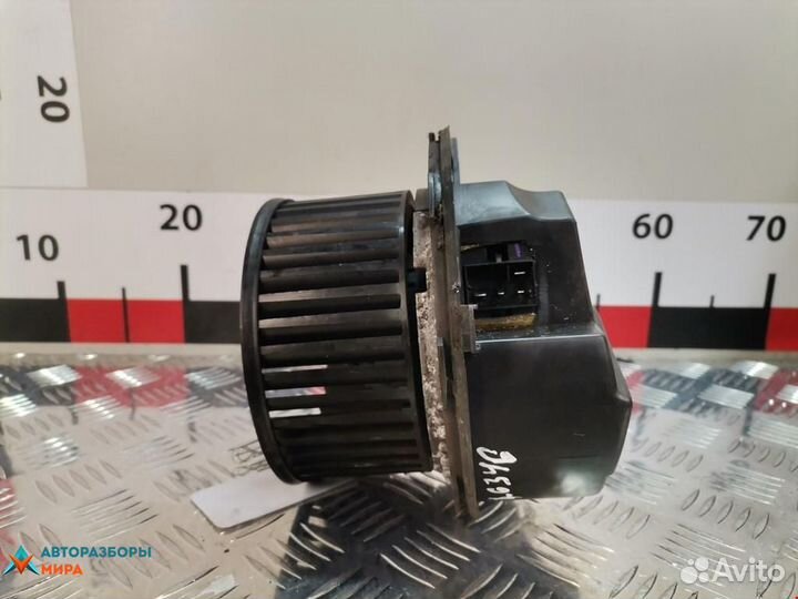 Моторчик печки Skoda Octavia 2 (A5) 2005