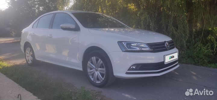 Volkswagen Jetta, 2015