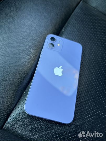 iPhone 12, 64 ГБ