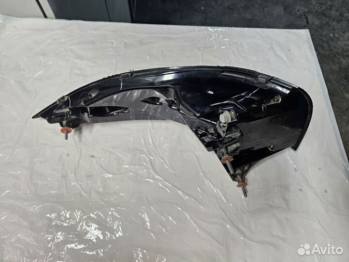 Mercedes-Benz V167 Фонарь наружный Правый