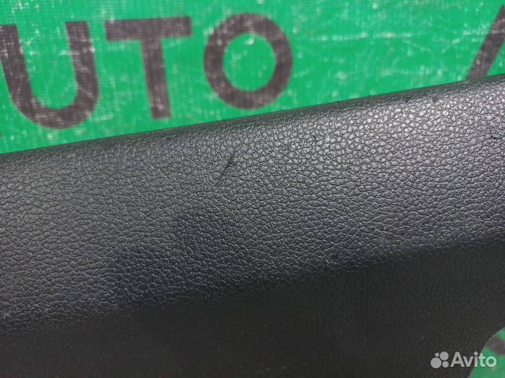 Обшивка двери багажника Volkswagen Tiguan 2