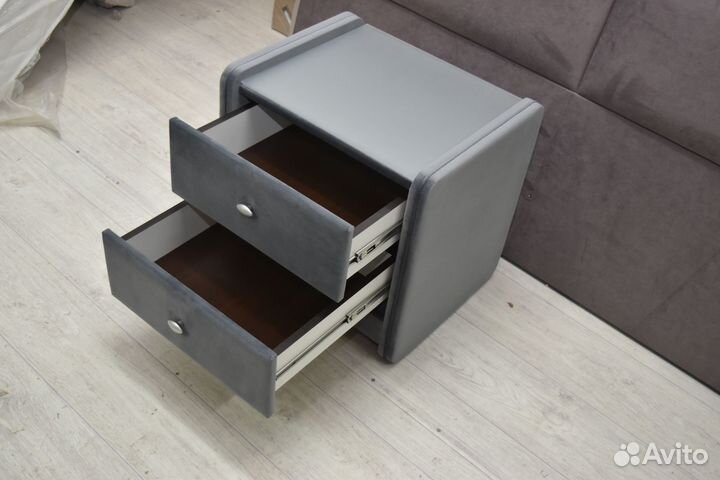 Тумба прикроватная