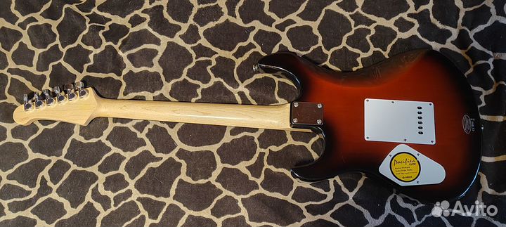 Электрогитара Yamaxa Pacifica 112v ovs