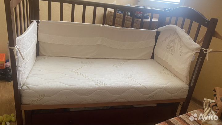 Детская кроватка
