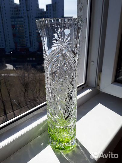 Ваза цветной хрусталь СССР Красный Гигант