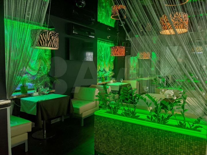 Гостиница, 1964 м²