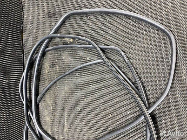 Уплотнители дверных проемов Hyundai Getz 2002-2005