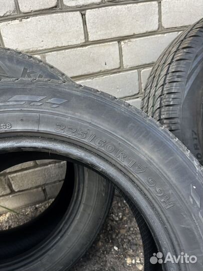 Kumho Crugen Premium KL33 225/60 R17
