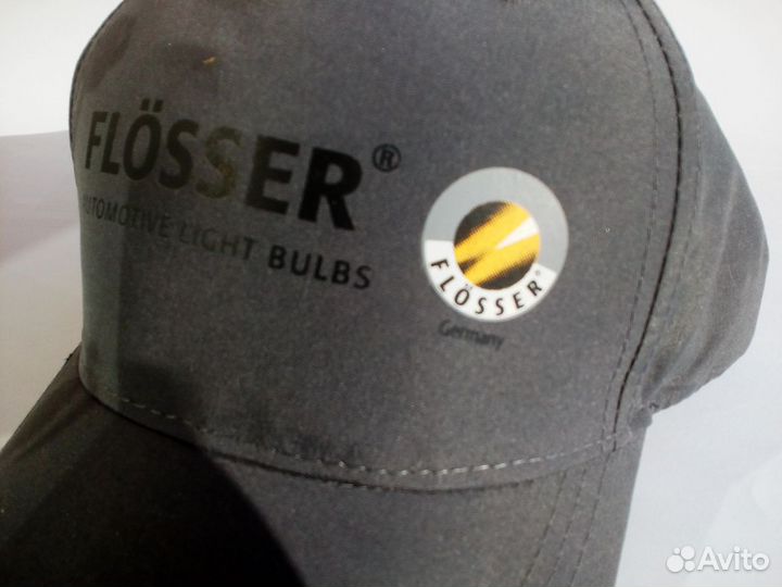 Бейсболка с логотипом flosser