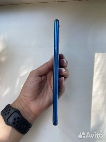 Samsung Galaxy A50, 4/64 ГБ