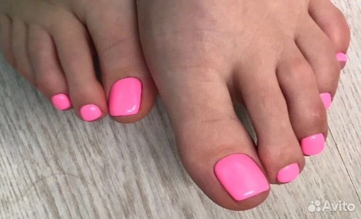 Маникюр и педикюр