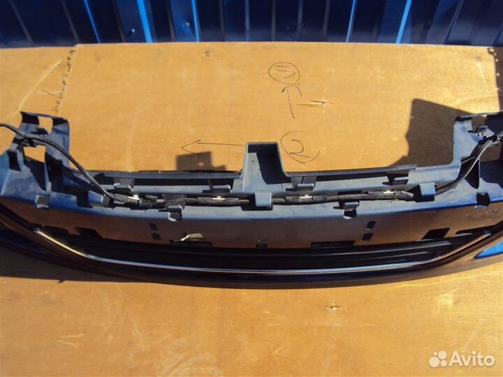 Бампер передний Volkswagen Passat B6 3C5 BVY 2007