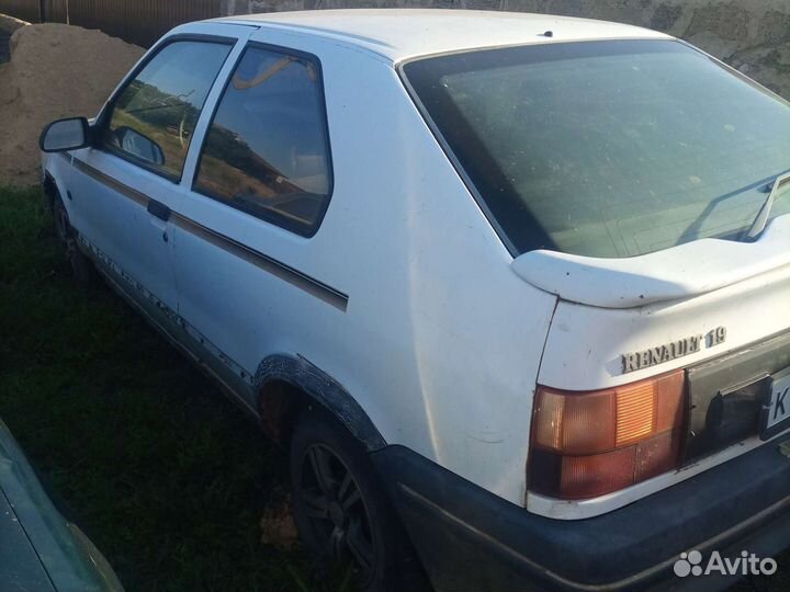 Renault 19 1,9 MT, 1992