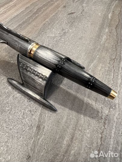 Romain Jerome MoonFighter Перьевая ручка