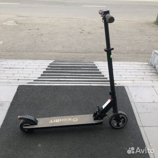Электросамокат iconbit kick scooter e70 (38203)