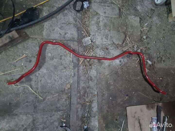 Стабилизатор и падушка передняя гольф 3