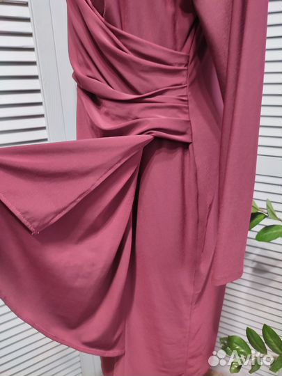 Вечернее платье с драпировкой Alexon размер 46