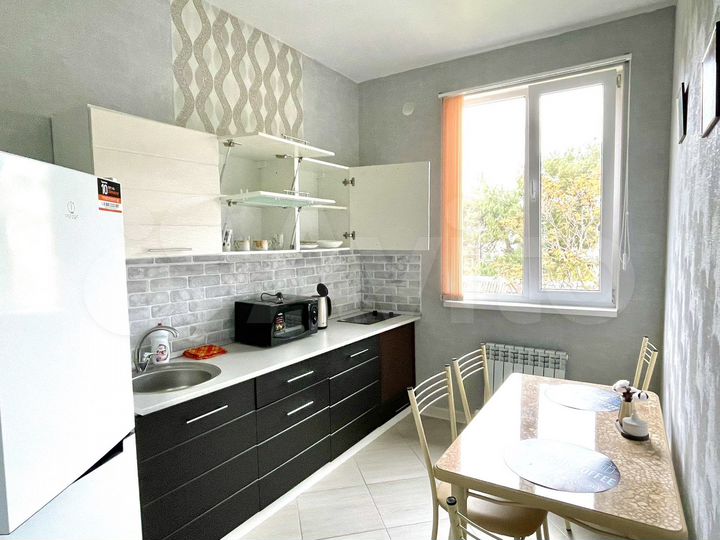 2-к. квартира, 48 м², 3/3 эт.