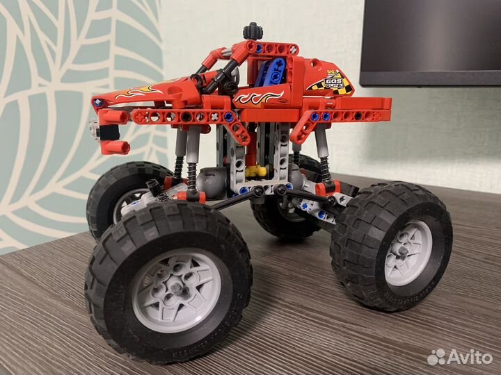 Lego technic bigfoot on sale