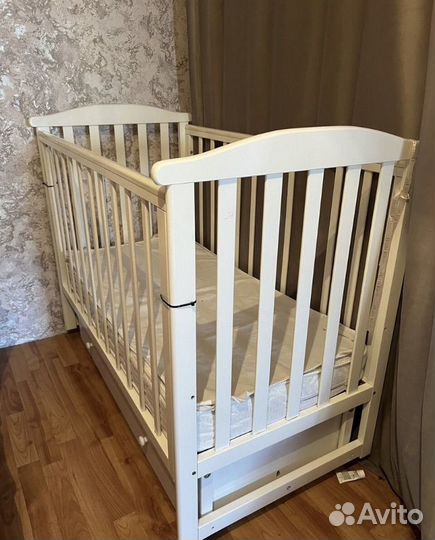 Кроватка детская