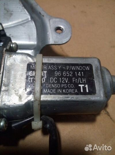 Стеклоподъемник передний левый Chevrolet Aveo T