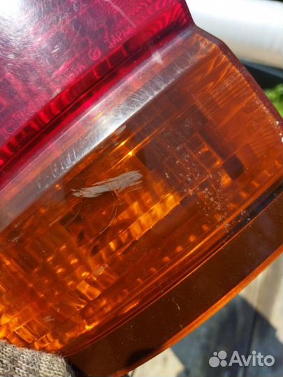 Стоп-сигнал задний левый Nissan Elgrand AVE50