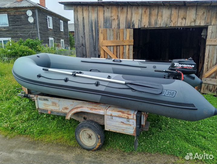 Продам лодку с мотором