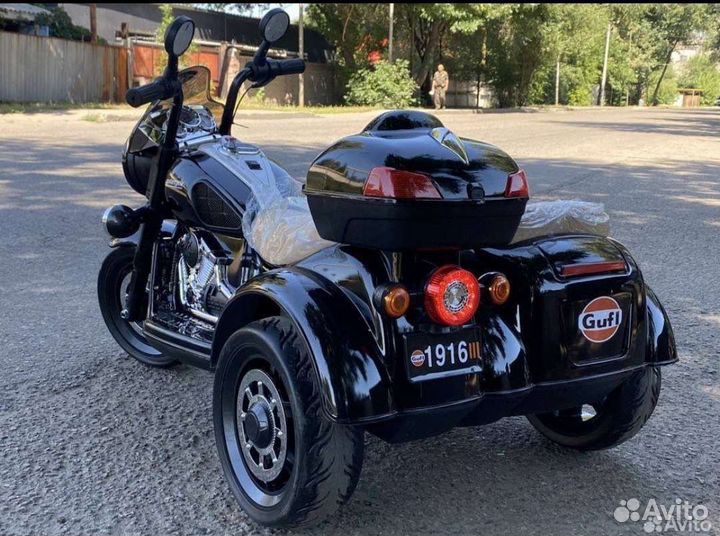 Детский электромобиль двухместный