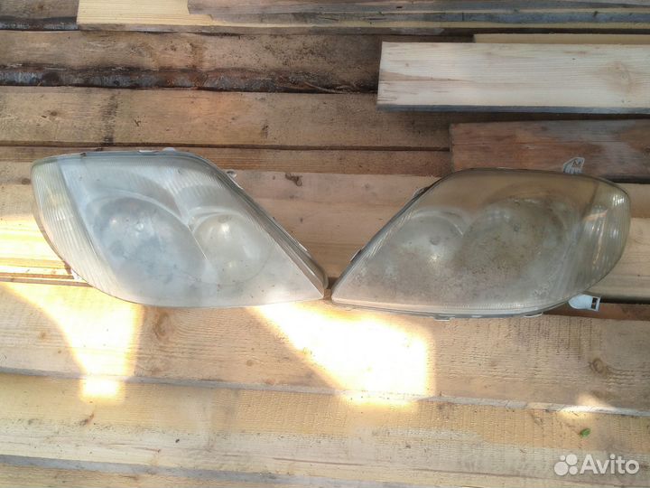 Фара toyota corolla 120