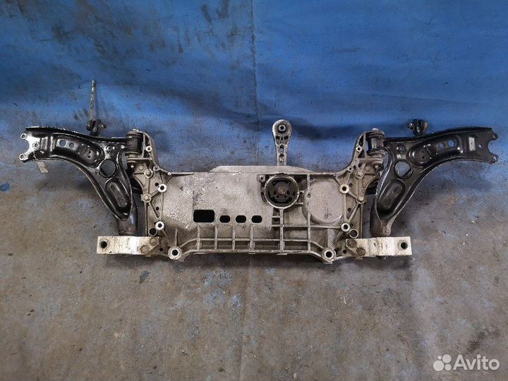 Подрамник передний 3c0199369