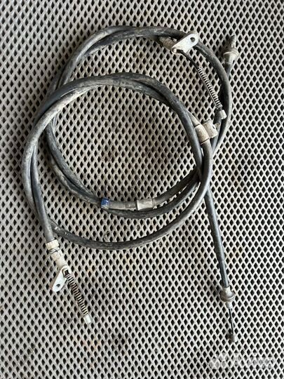 Трос ручника правый / левый Nissan Tiida б/у