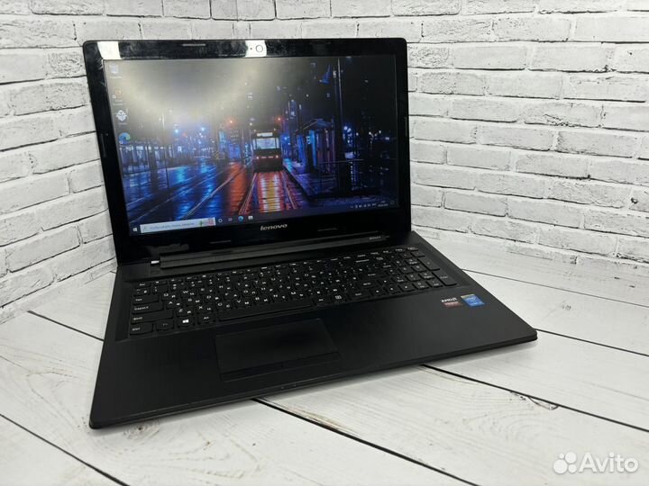 Игровой Lenovo i3-4030U/ RAM 6/ AMD 8500M/ SSD 256