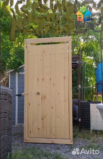 Дачный туалет деревянный