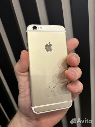 iPhone 6S, 32 ГБ