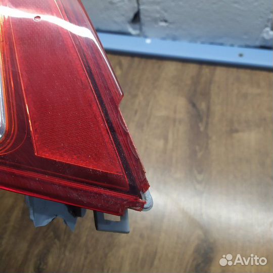 Фонарь заднего хода задний правый Nissan Teana J32