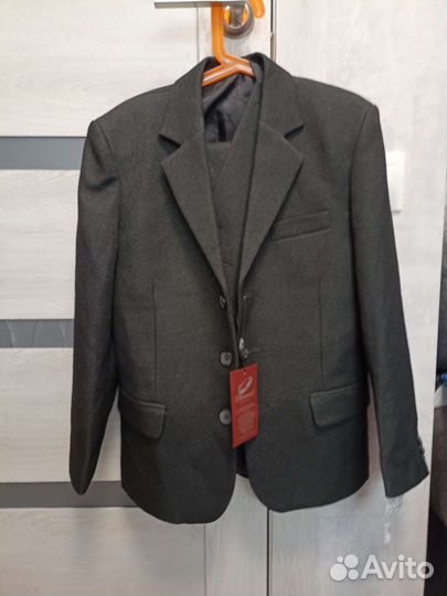 Школьный костюм