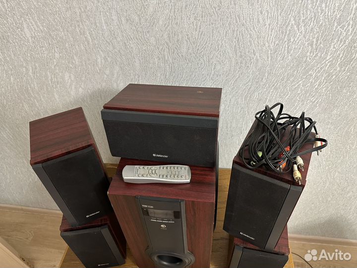 Акустические колонки defender