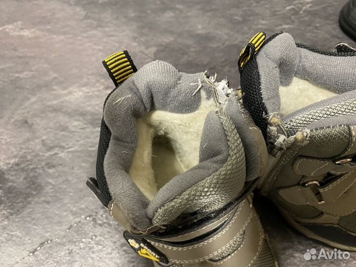Зимние ботинки