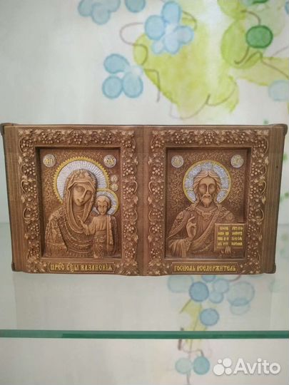 Резная икона 