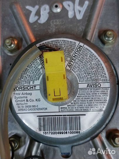 Подушка безопасности водителя audi a8 d2 ауди а8