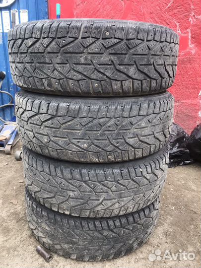 Orium SUV Ice 215/60 R17