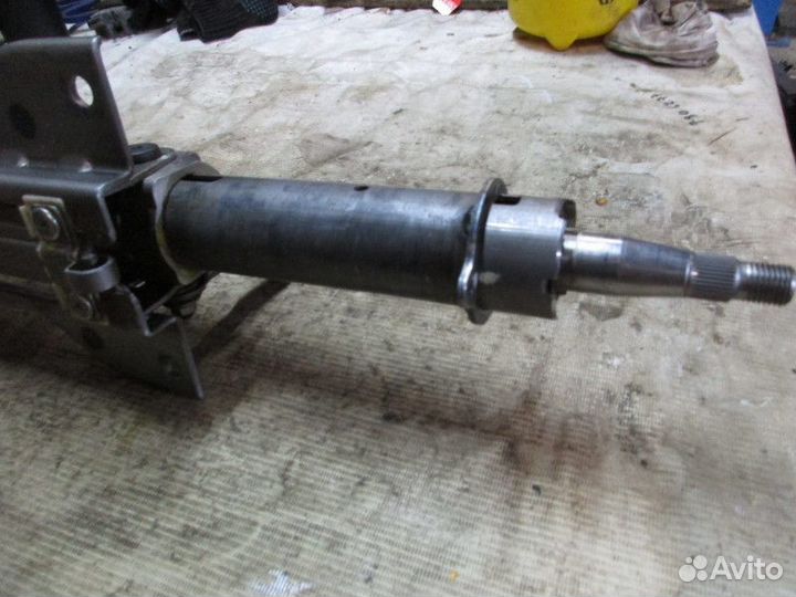 Колонка рулевая Kia Cerato 2009-2013 (563101M100)