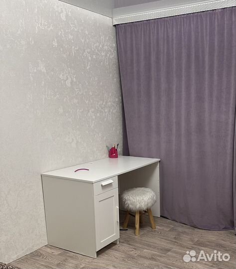 Письменный стол IKEA