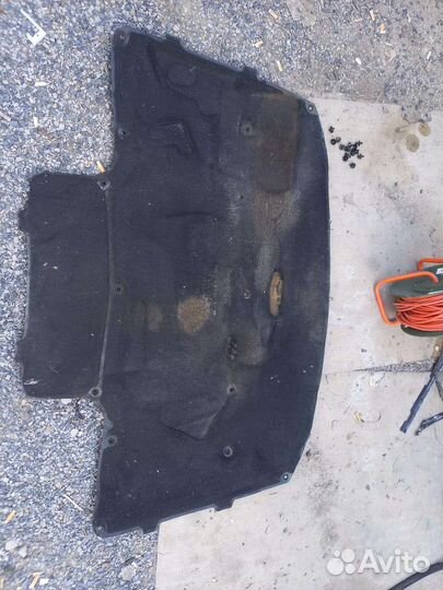 Шумка капота bmw e39, e46