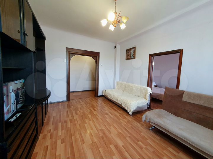 2-к. квартира, 55 м², 3/5 эт.