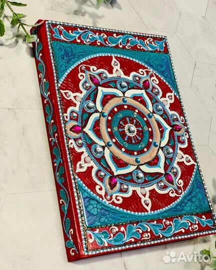 Ежедневники с ручной росписью