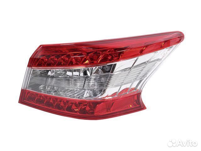 Фонарь L262112005R задний правый Nissan Sentra