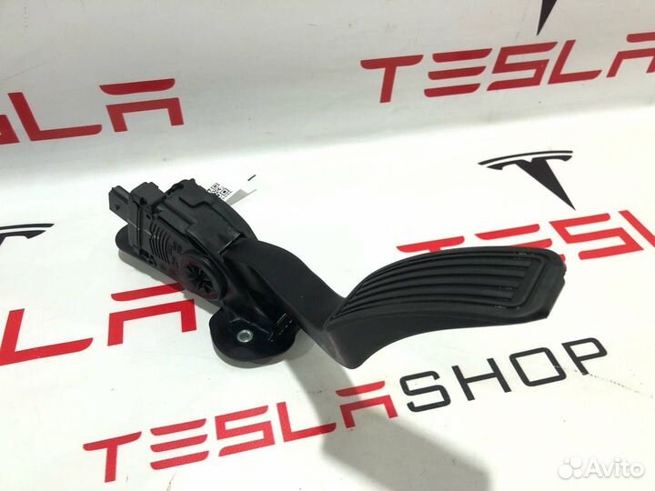 Педаль газа Tesla Model S (2012 - 2016)